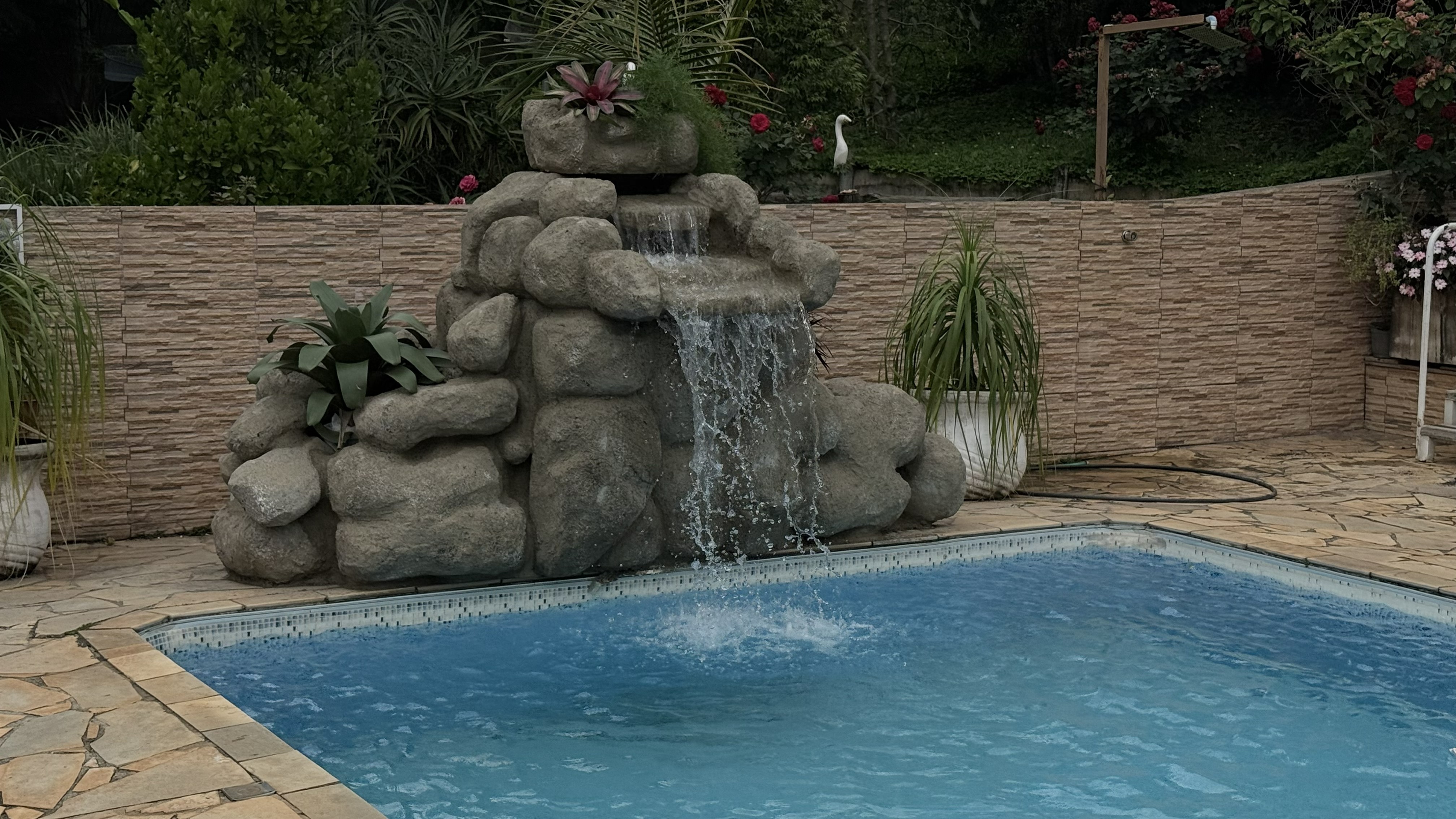 Cascata para Piscinas — Grande — foto principal